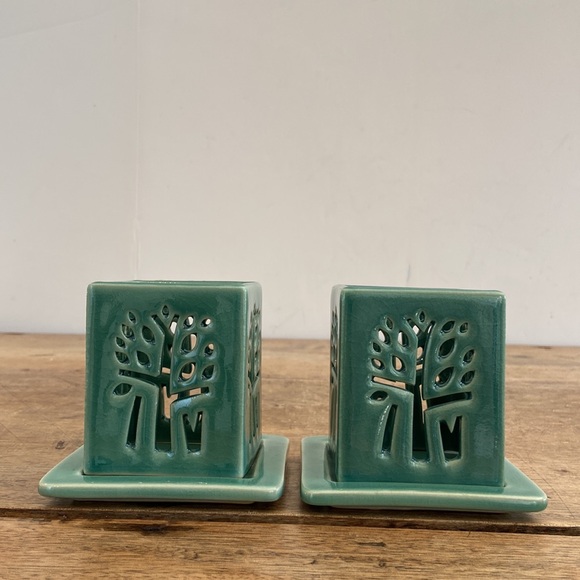 Banyan Tree Classic Green Candle Holders - Set of 2 - Picture 3 of 7